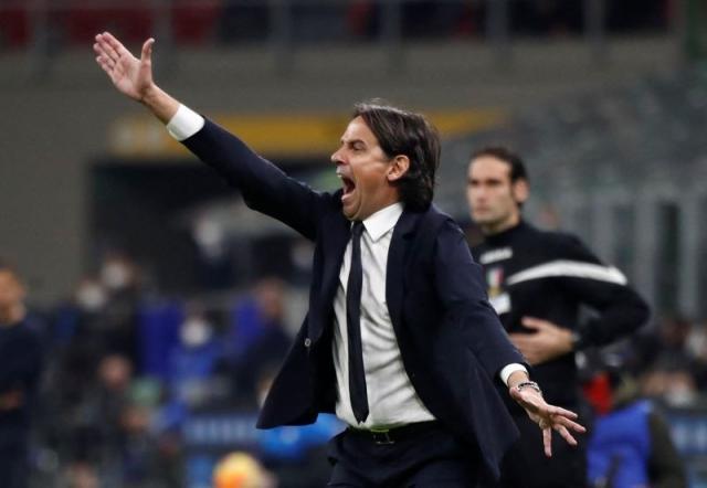 1645404734503095366.jpg inter-milan-bermain-buruk-saat-d.jpg