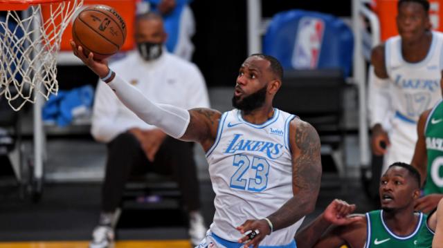 1640326974387003850.png lebron-1.png